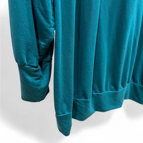 Fabletics Teal Women’s Jody Mock Neck - Picture 4 of 6